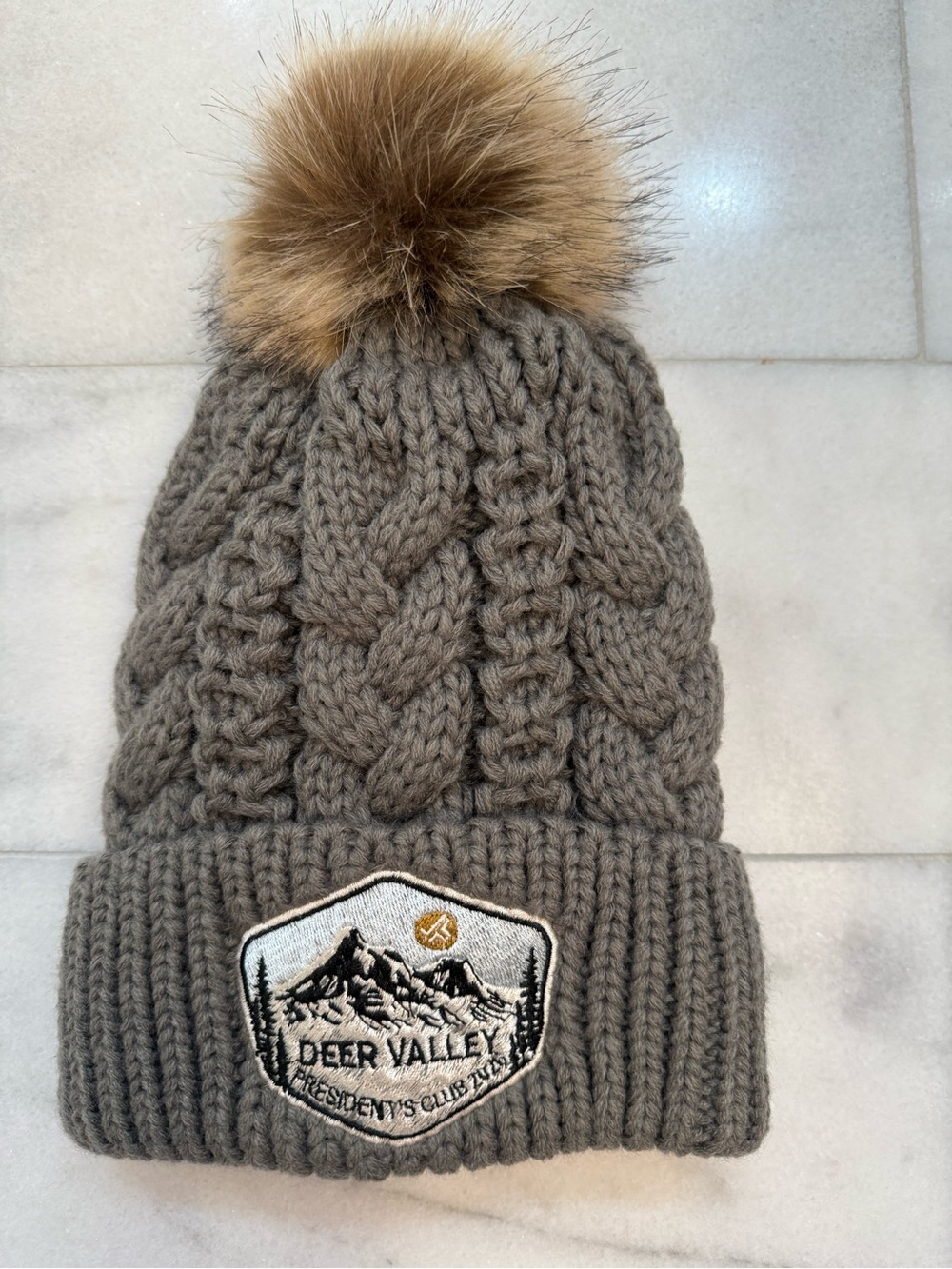 Women’s Knit Deer Valley Pom Beanie - Grey with Faux Fur Pom